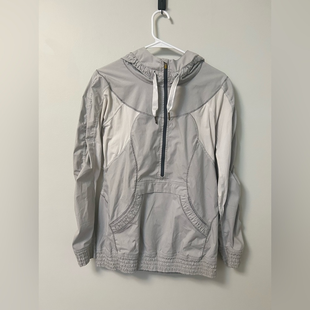 Lululemon 1/2 Zip Up Jacket with Hood and Pockets Sz 4